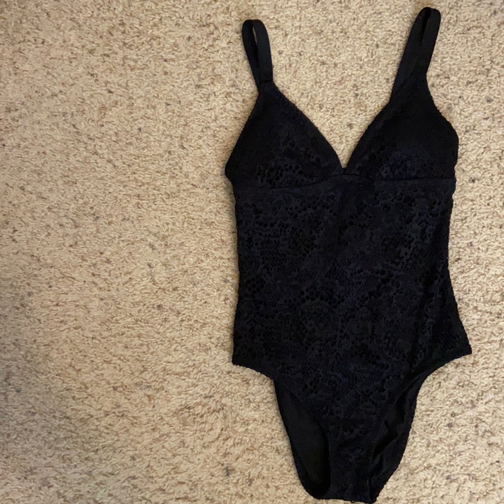 One piece suit